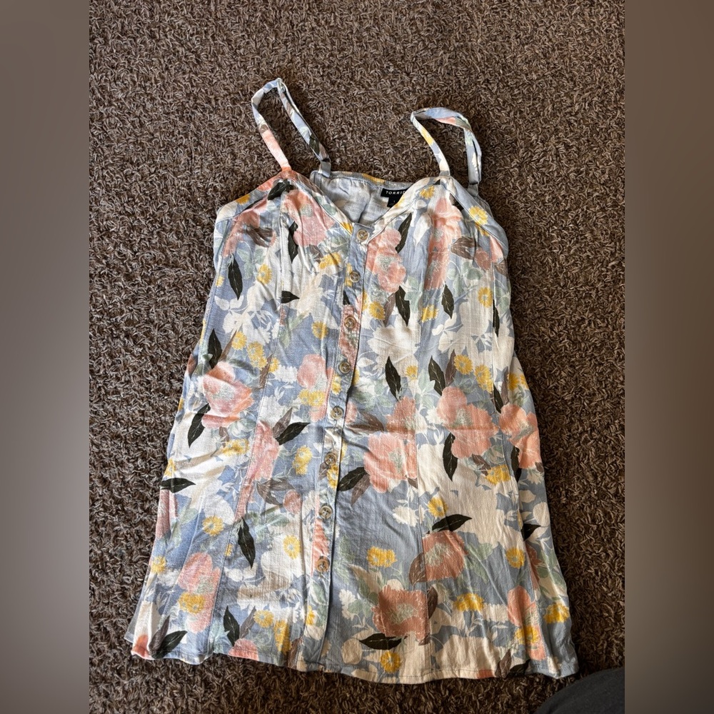 Floral Button-Down tank